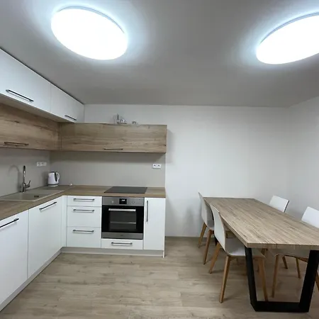 Apartman Sadova Zlin Exterior photo